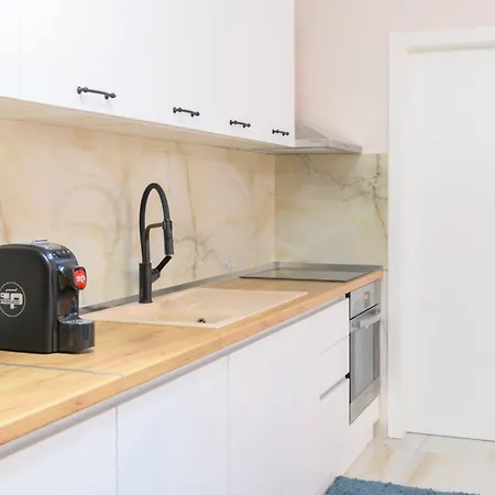 Apartamento Cityscape 3- Vibrant Modern