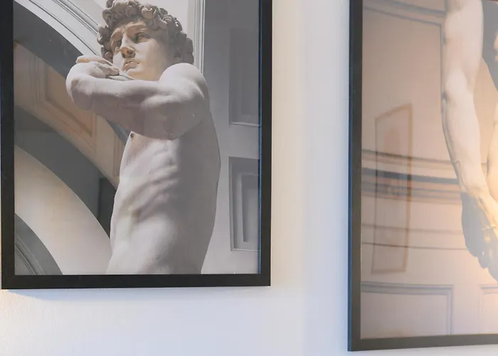 Cityscape 3- Vibrant Modern アパート ティラナ